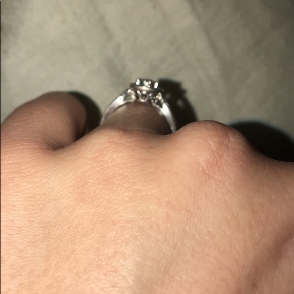 Kay ring - Picture 3 of 3